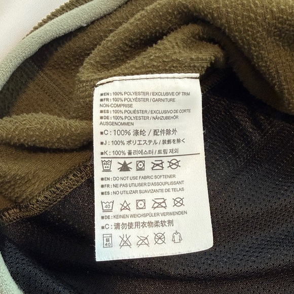 Arc’teryx zip up sweater - Picture 8 of 9